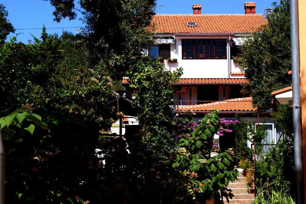 Pansion Ana Mali Lošinj Exterior foto