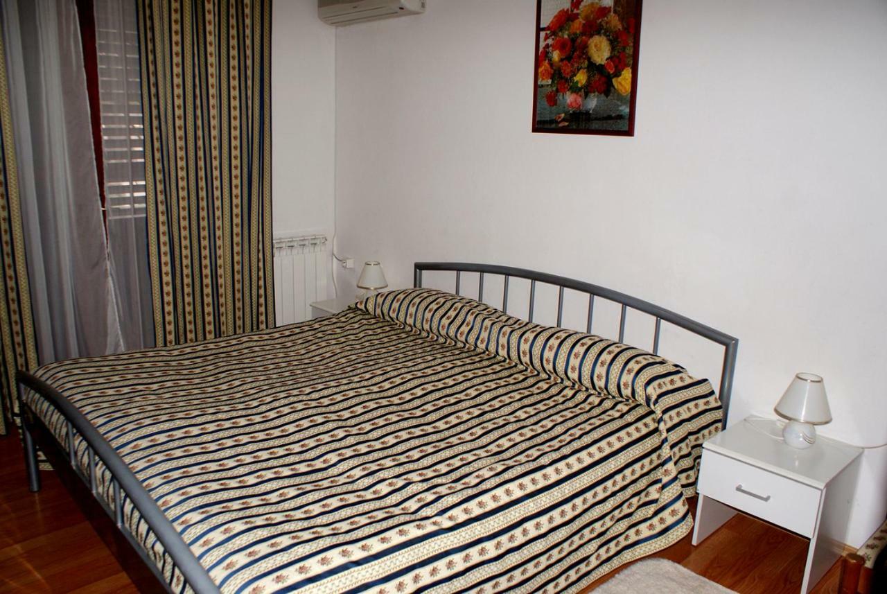 Pansion Ana Mali Lošinj Exterior foto